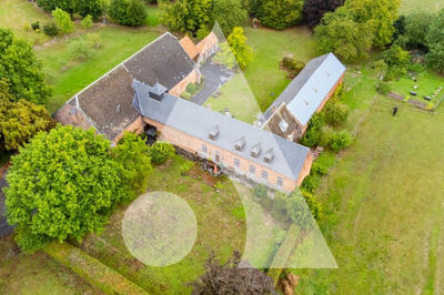 Maison - 581 m² - 21 pièces