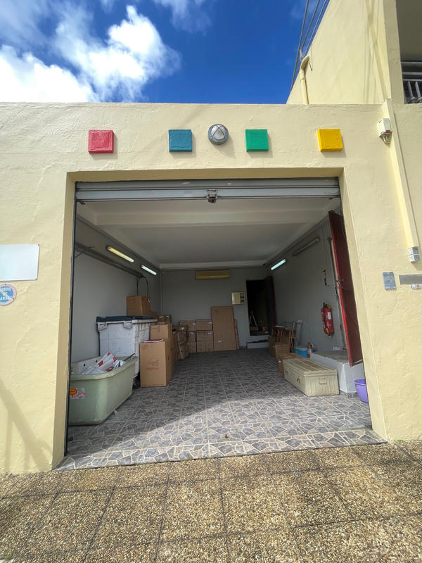 Local commercial - 124 m²