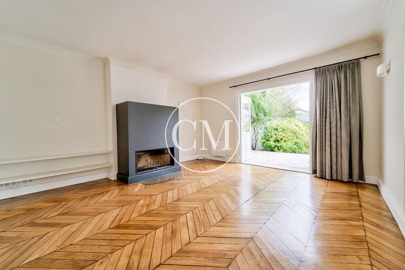 Hôtel particulier - 235 m² - 7 pièces