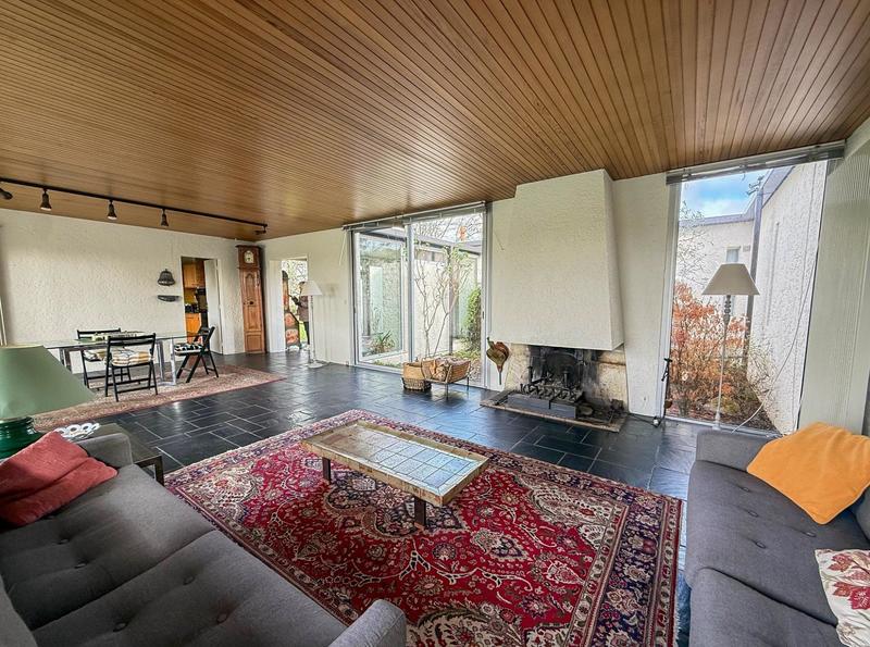 Maison - 199 m² - 6 pièces