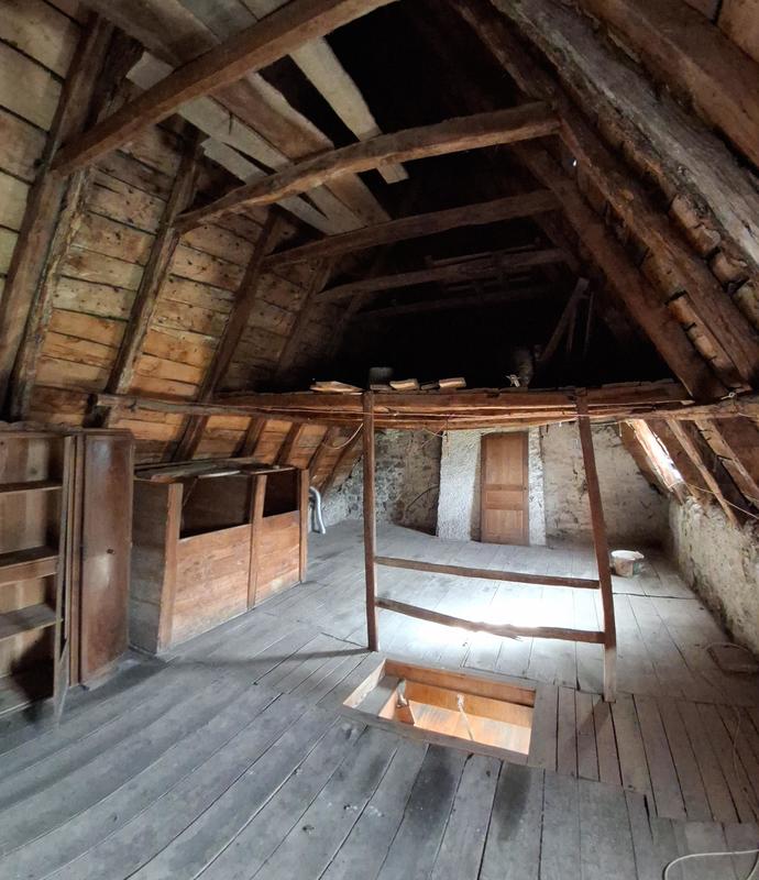 Maison en pierre - 106 m² - 4 pièces