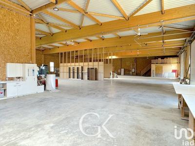 Local commercial - 1 177 m²