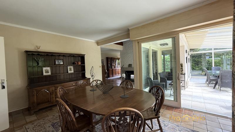 Maison - 224 m² - 7 pièces