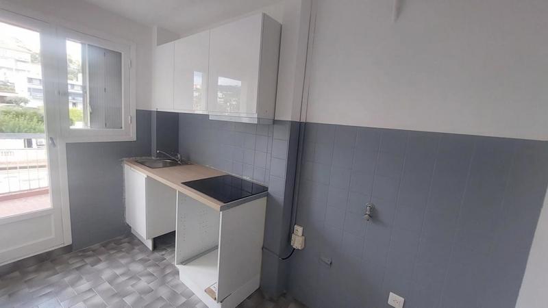 Studio - 30 m² - 1 pièce