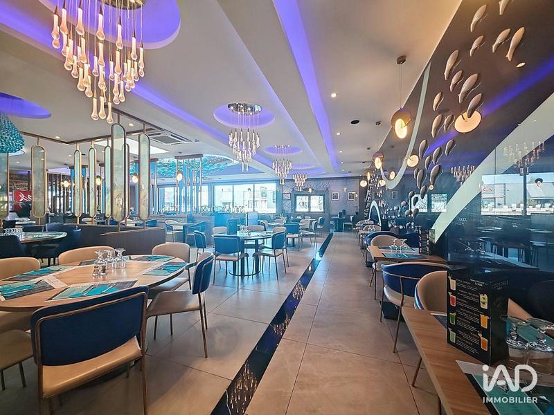 Local commercial - 1 200 m²