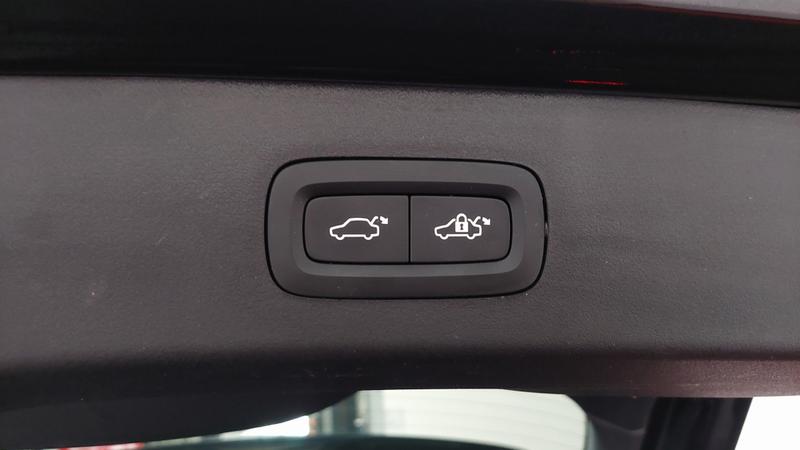 Lynk &amp; Co 01 1.5 261ch Hybride Rechargeable