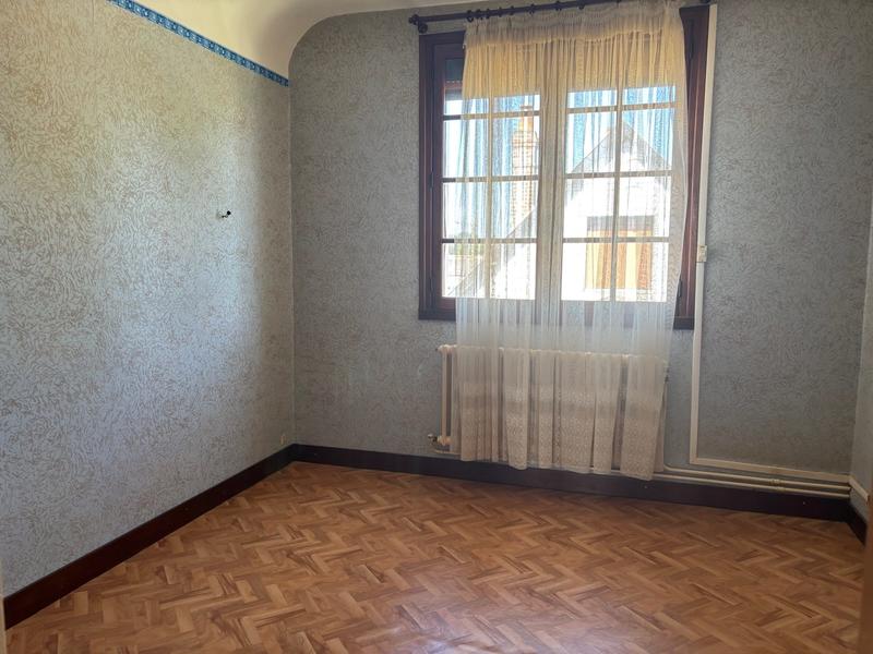 Maison - 92 m² - 5 pièces