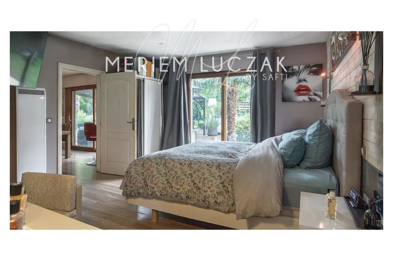 Maison de village - 244 m² - 7 pièces