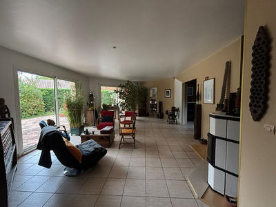 Maison - 160 m² - 9 pièces