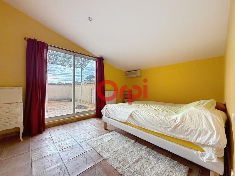 Maison - 305 m² - 5 pièces