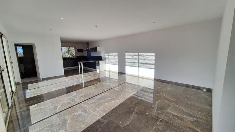 Maison - 135 m² - 5 pièces