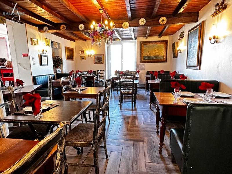 Local commercial - 234 m²