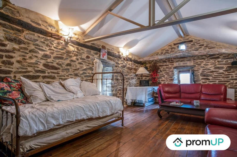 Mas - 200 m² - 6 pièces