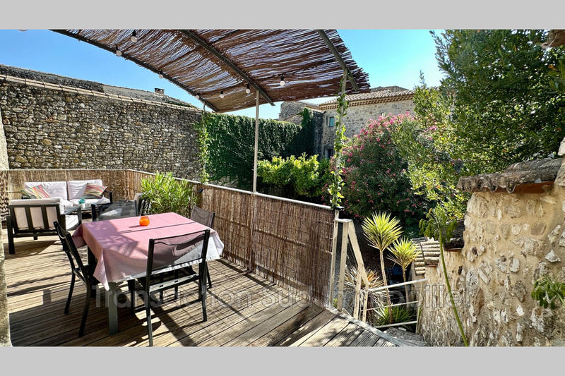 Maison - 280 m² - 11 pièces