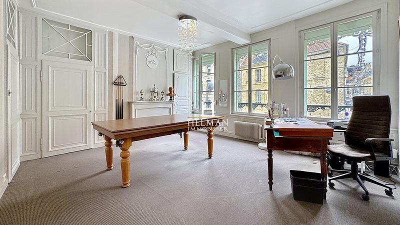 Maison - 348 m² - 11 pièces