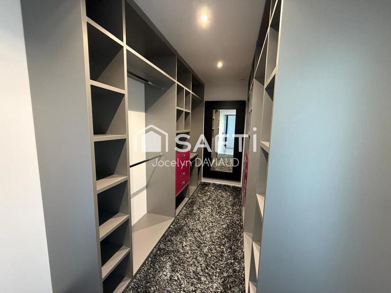 Maison - 159 m² - 5 pièces