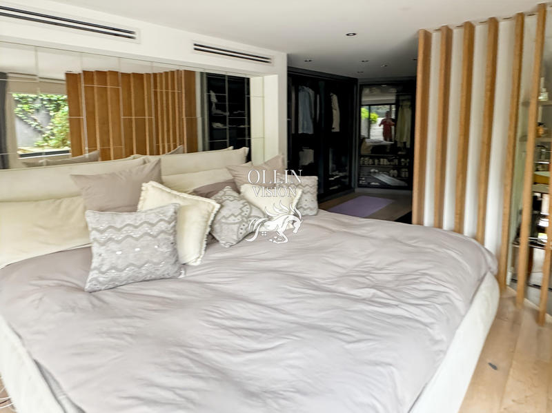 Villa - 220 m² - 7 pièces