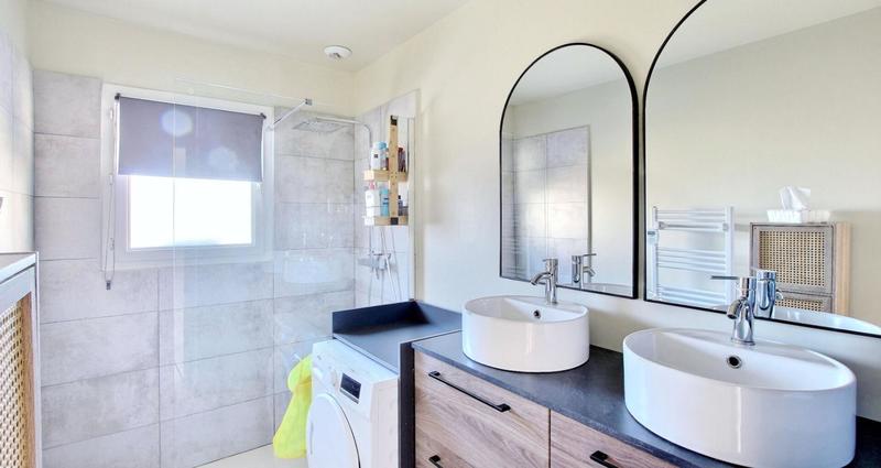 Maison - 97 m² - 4 pièces