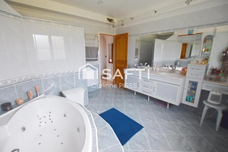 Maison - 155 m² - 5 pièces