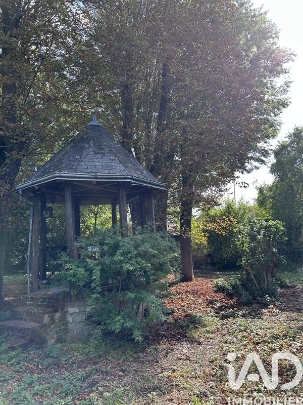 Maison - 322 m² - 9 pièces