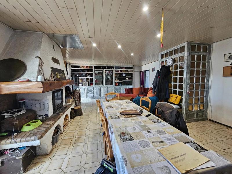 Châlet - 230 m² - 8 pièces