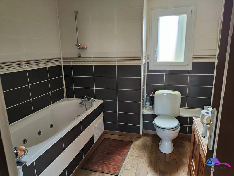 Maison - 170 m² - 6 pièces