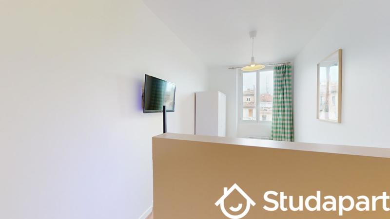 Chambre - 10 m² - 1 pièce