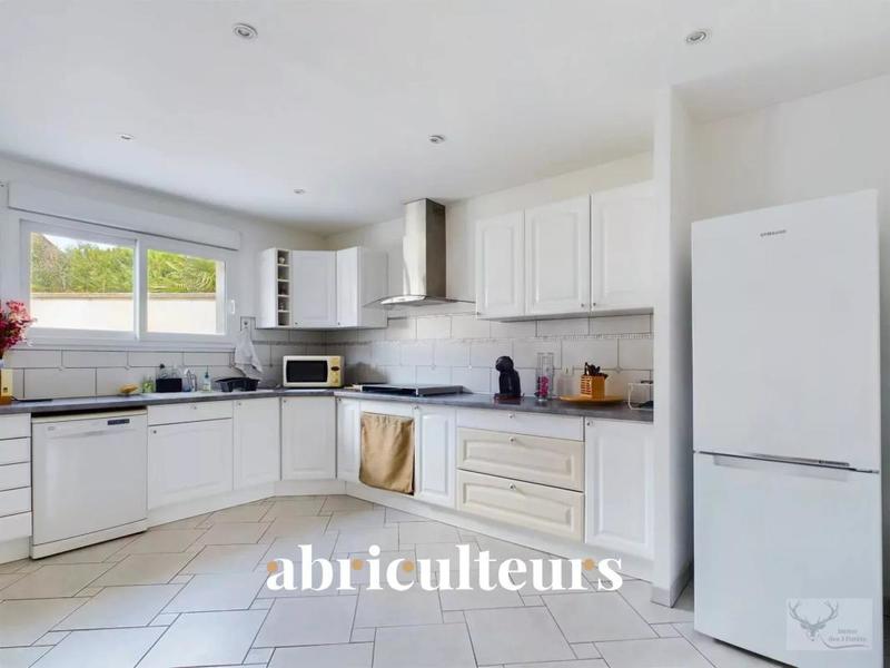 Maison - 152 m² - 6 pièces