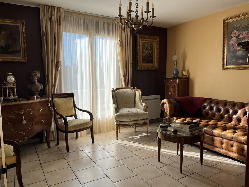 Maison - 99 m² - 5 pièces