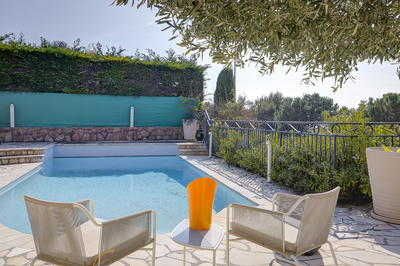 Villa - 220 m² - 6 pièces