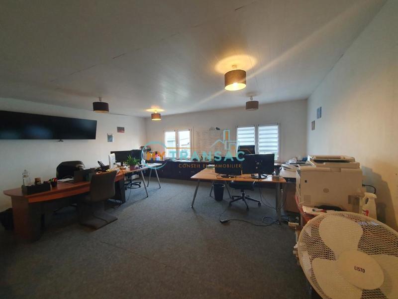 Local d'activités - 996 m²