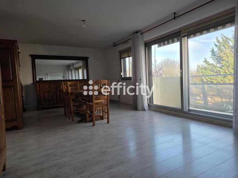 Appartement - 77 m² - 3 pièces