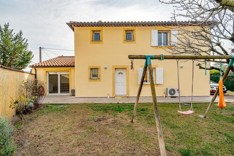 Maison - 200 m² - 6 pièces