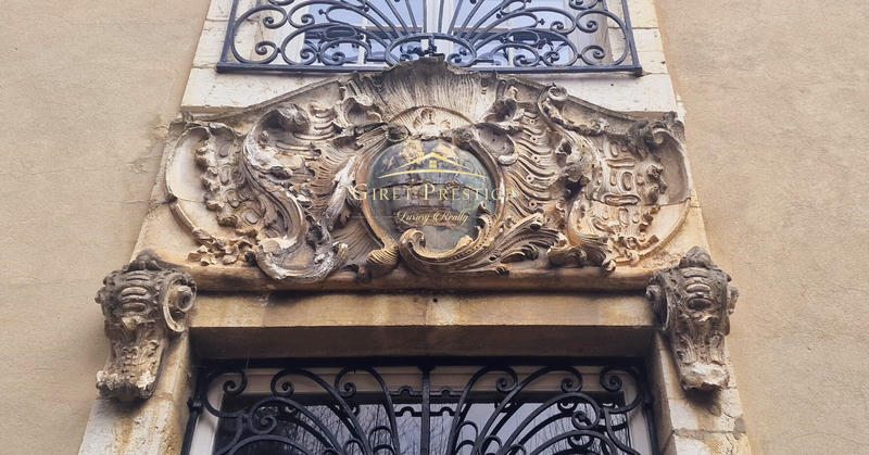 Maison - 519 m² - 14 pièces