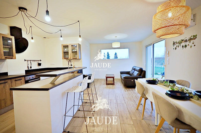 Maison - 87 m² - 4 pièces