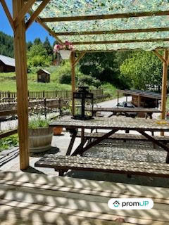 Châlet - 303 m² - 11 pièces