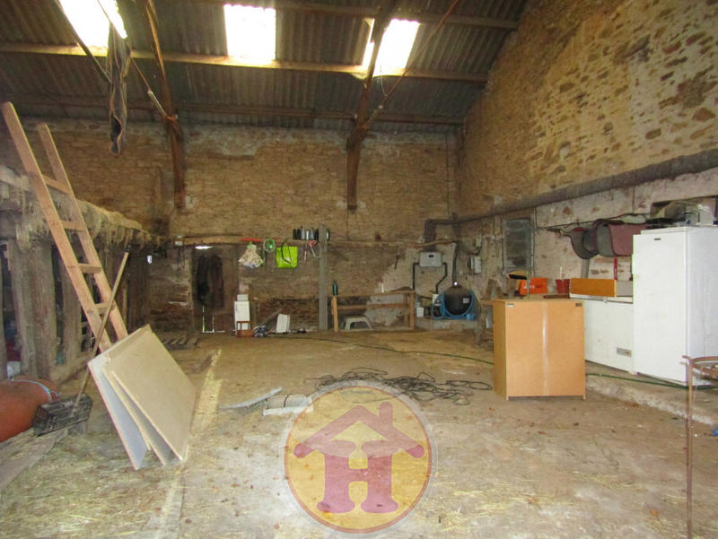 Maison - 270 m² - 6 pièces