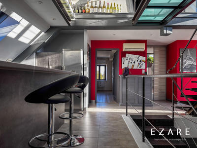 Loft - 138 m² - 6 pièces