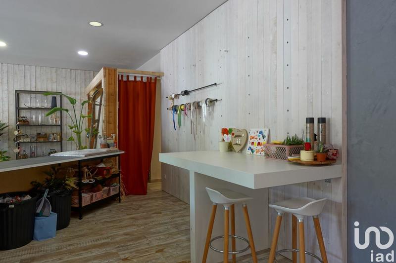 Local commercial - 121 m²