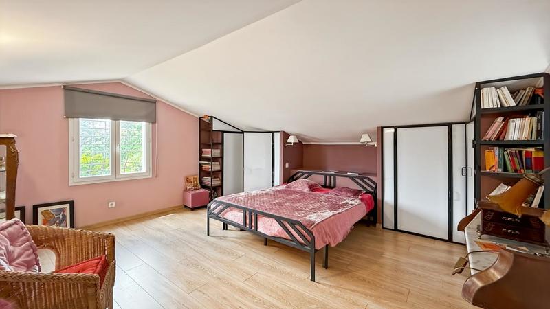 Villa - 182 m² - 5 pièces