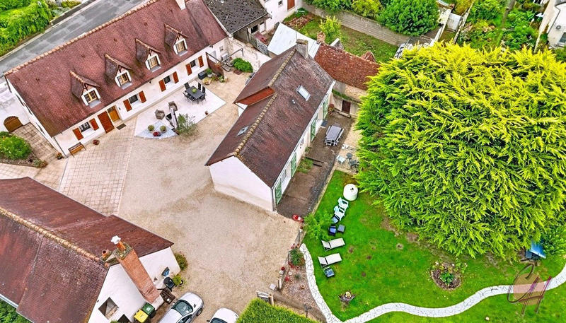 Maison ancienne - 228 m² - 10 pièces