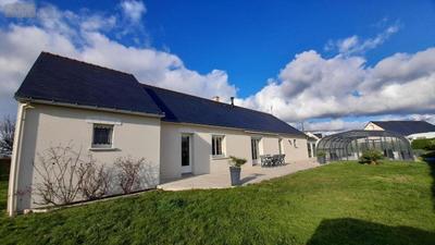 Maison - 140 m² - 5 pièces