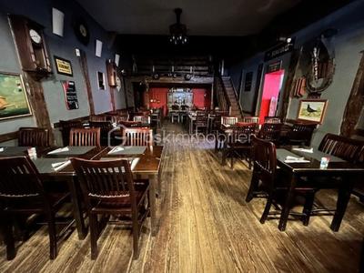 Bureau - 220 m² - 7 pièces