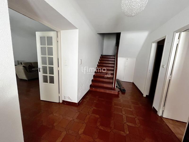 Maison - 220 m² - 5 pièces