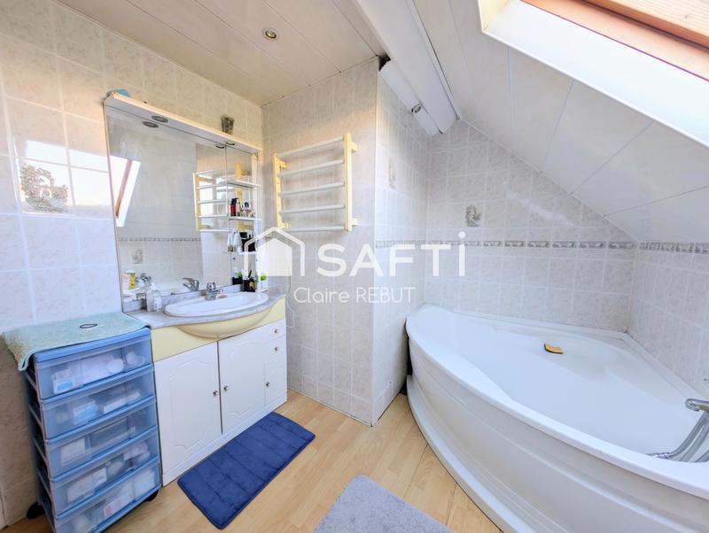 Maison - 100 m² - 5 pièces