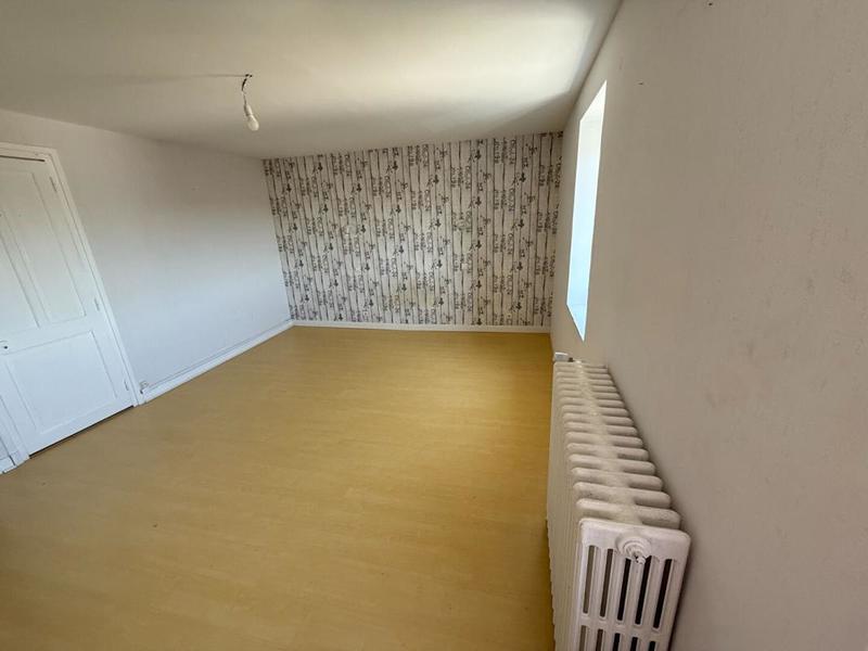 Maison - 173 m² - 9 pièces