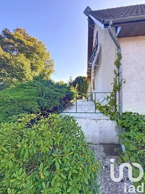 Maison - 180 m² - 7 pièces