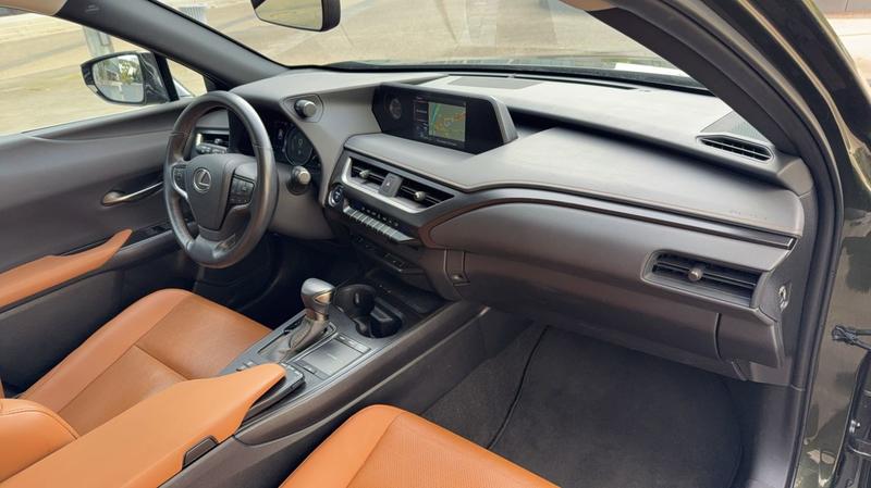 Lexus Ux 2.0 Vvt-iE 184 Hybrid Cvt Luxe - Garantie constructeur Entretien