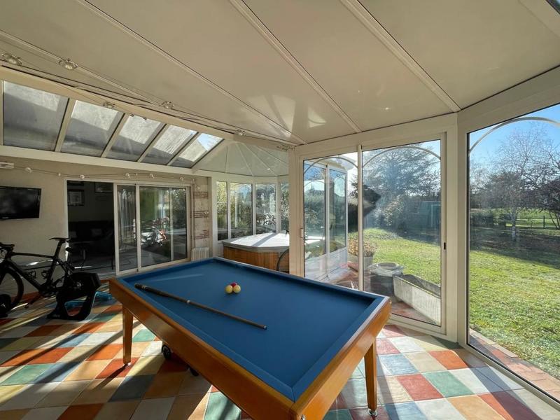 Maison - 205 m² - 7 pièces