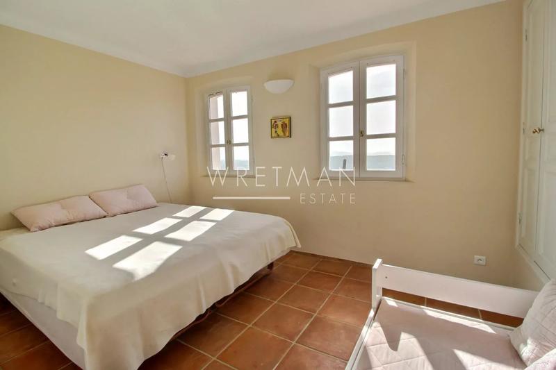 Villa - 245 m² - 8 pièces